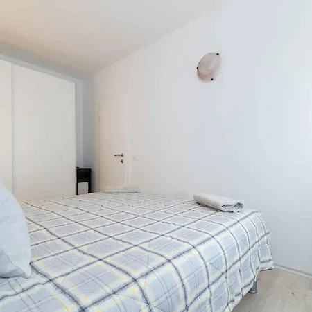 In - Insel Krk 40243 * Baška