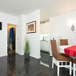 Apartament In - Insel Krk 40243 Baška